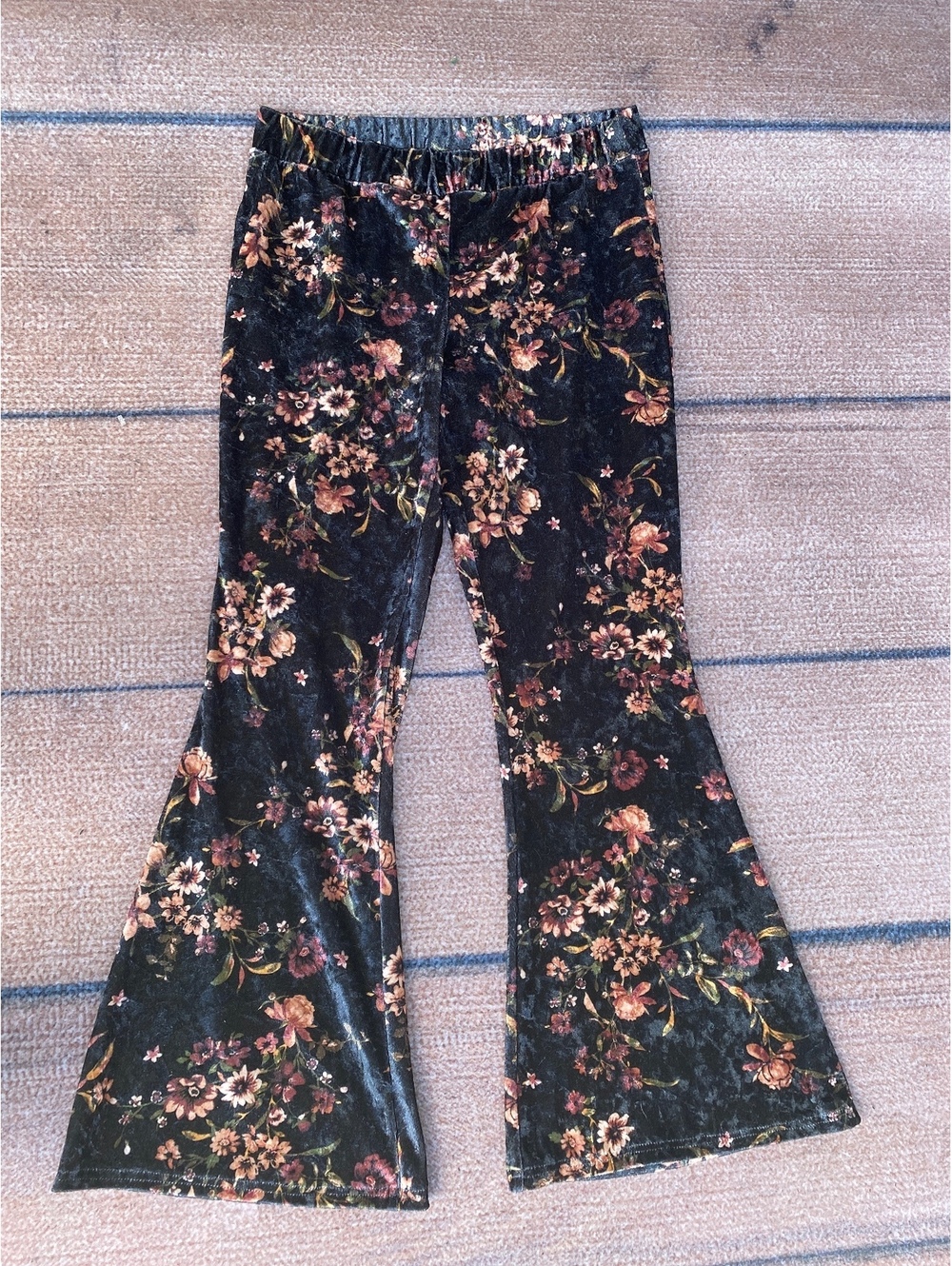 Whimsigoth dark floral velvet flare bell bottom pants black M grunge fairy 70s